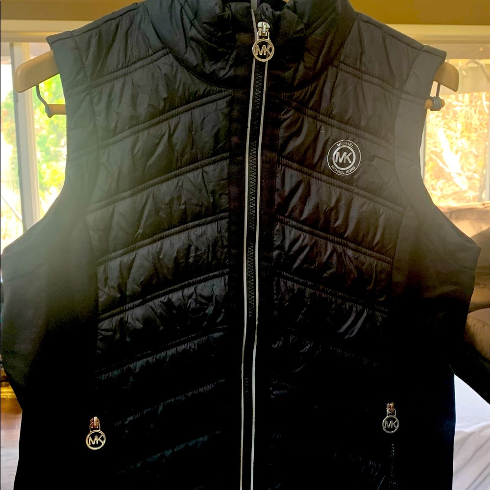 COPY - Michael Kors Women’s XL Bubble Puffer Vest Coat w/ Michael Kors Black Bo…
